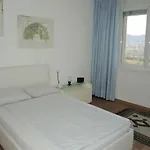 1-bedroom *